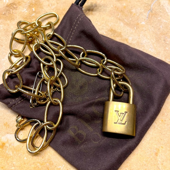 Louis Vuitton lock necklace - Picture 1 of 3